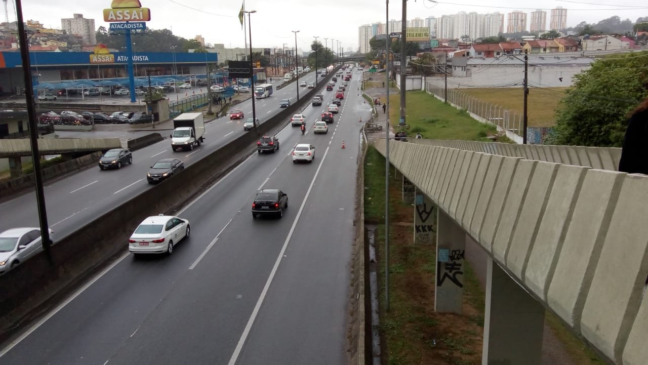 Trecho Da Rodovia R Gis Bittencourt Que Corta Tabo O Da Serra Ser